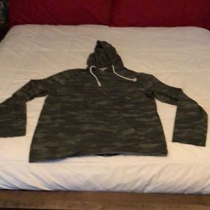 Men’s urban pipeline pull over hoodie